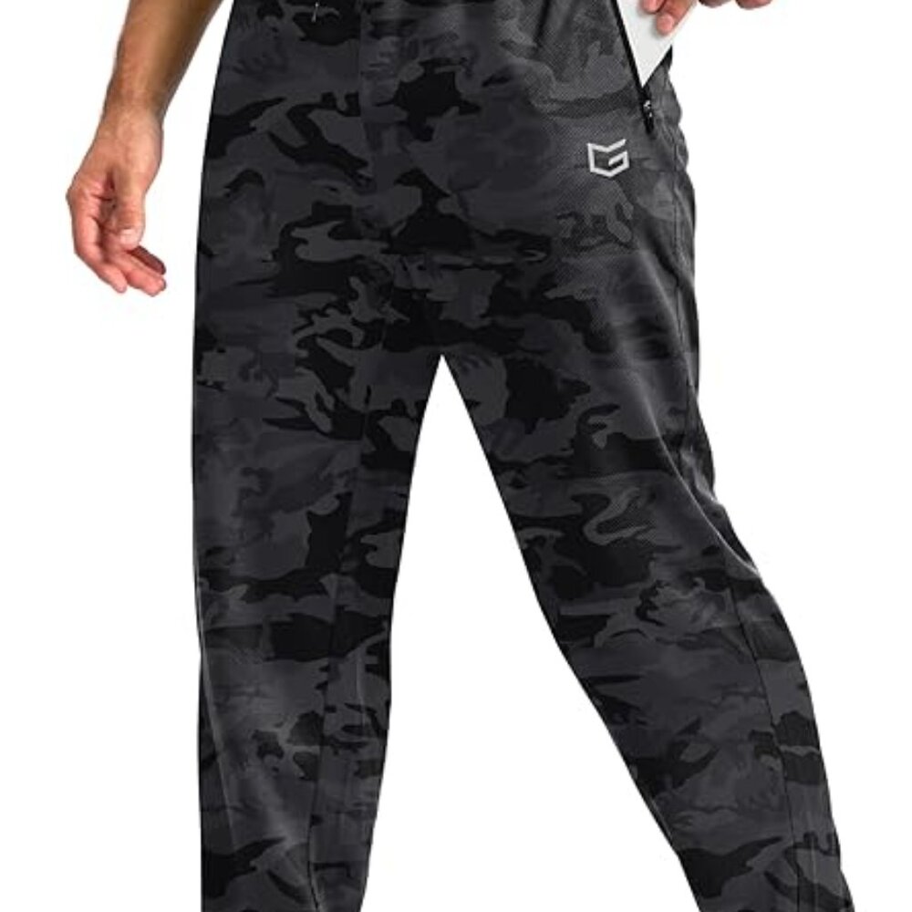 Gradual Men's Sweatpants Mesh Lightweight with Zip Pockets Breathable Quick Dry